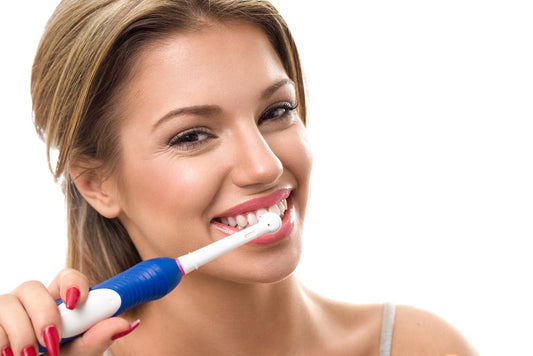 Comment bien choisir sa brosse à dent électrique ? - Natura Force