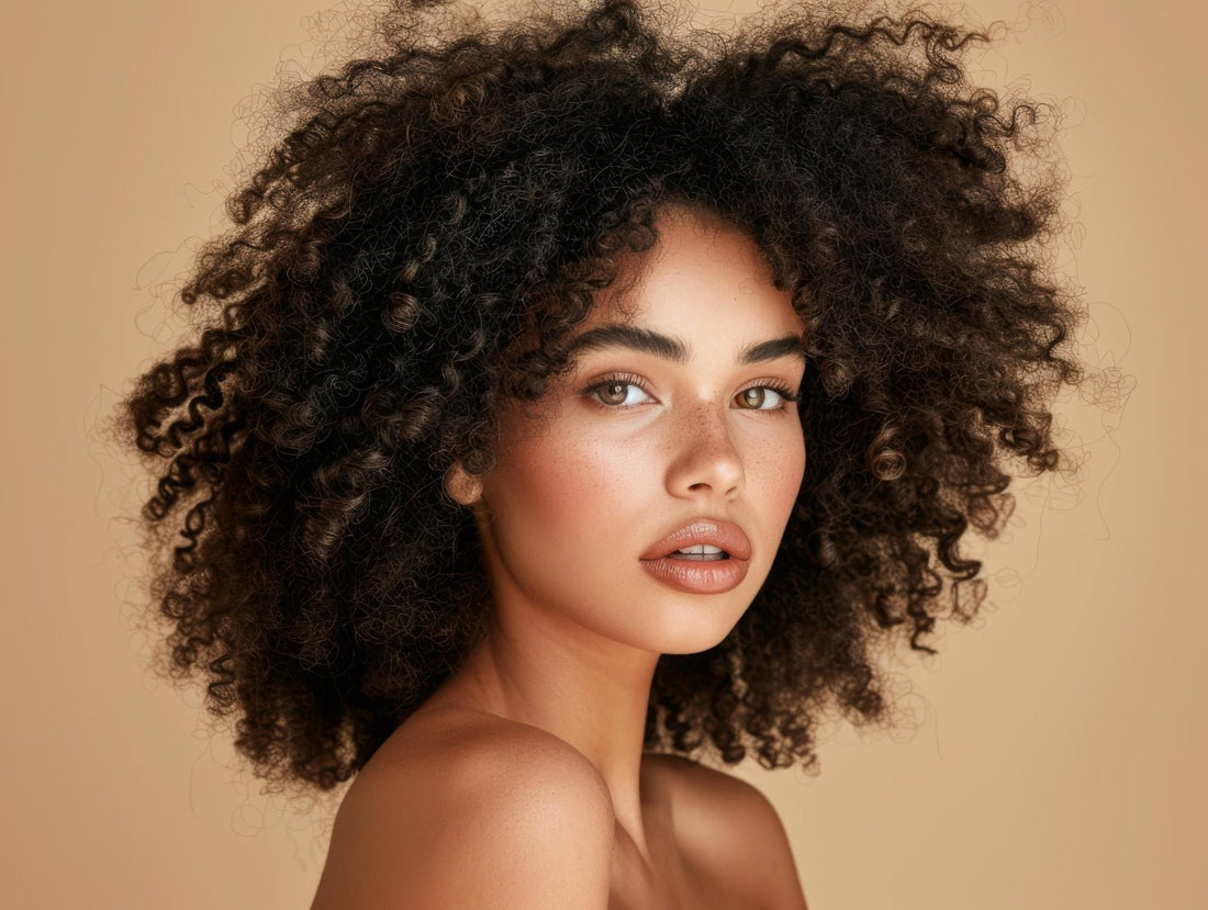 Comment entretenir naturellement ses cheveux bouclés ? - Natura Force